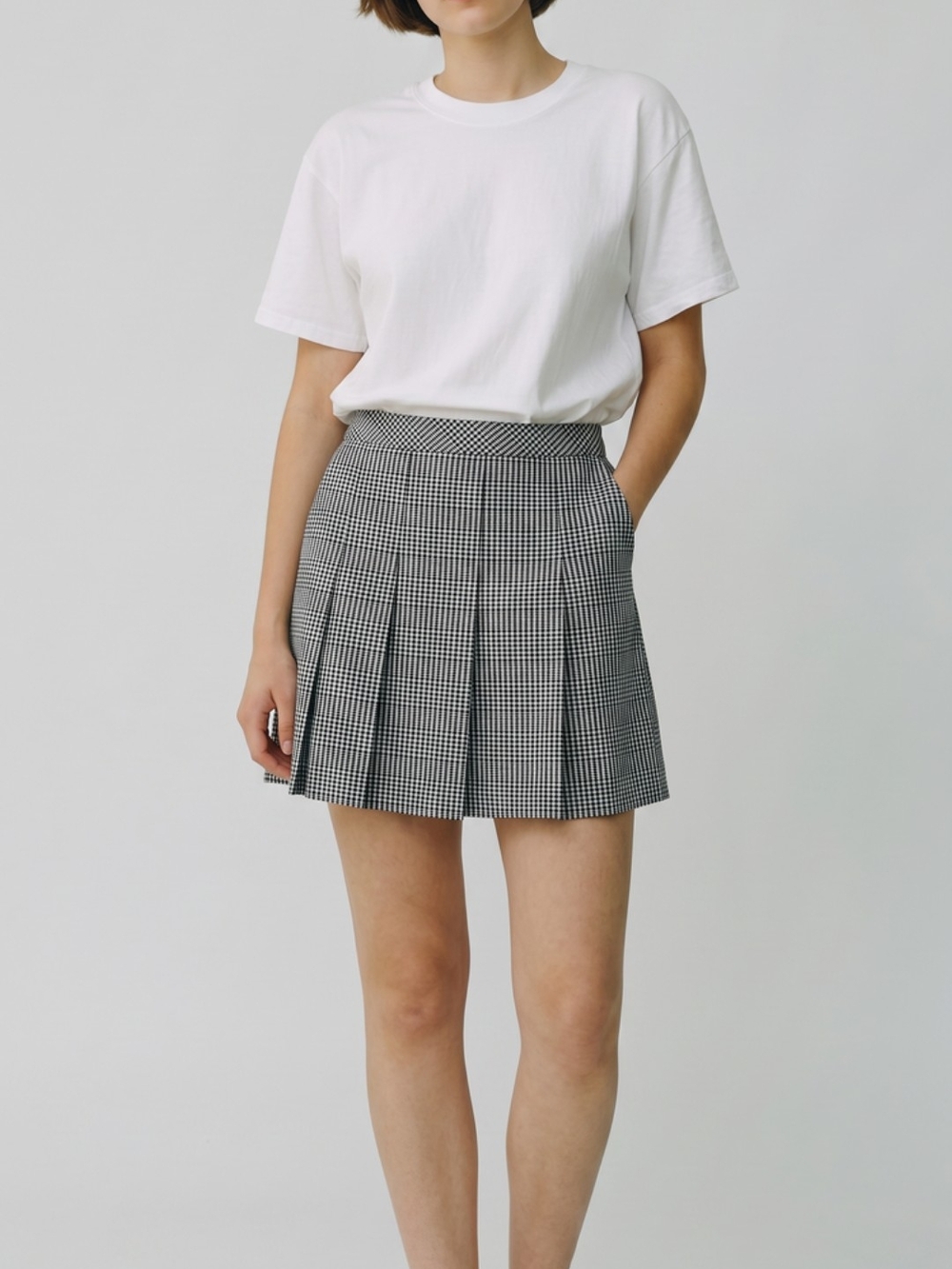#213 Nordstrom Black & White Pleated Gingham Mini Skirt